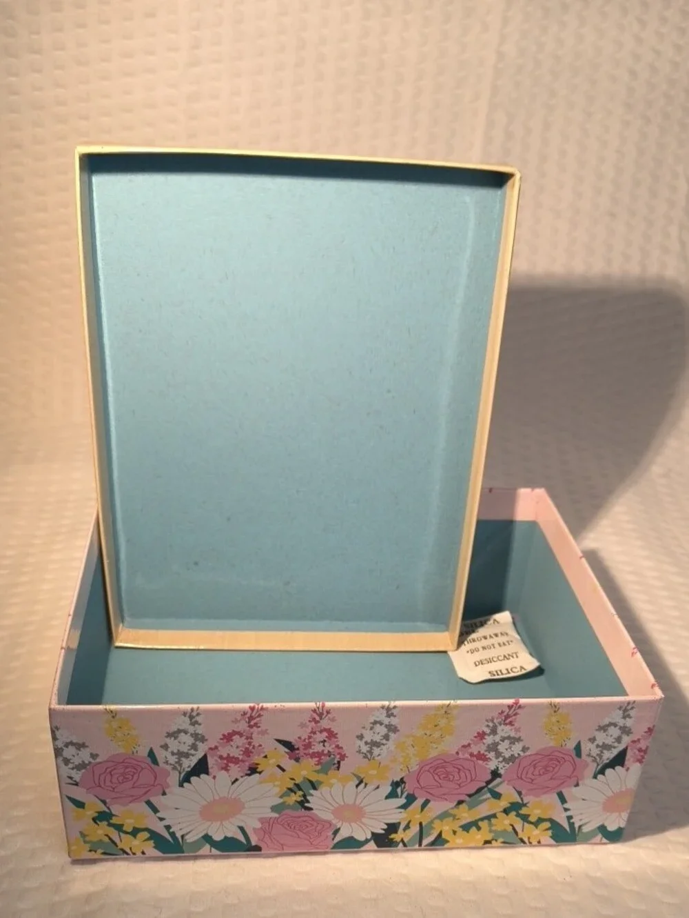 Pink Glitter Flower Truck Party Box - Home Party Supplies